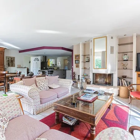 Guestready - Maison Sur Parc Arbore A Biganos